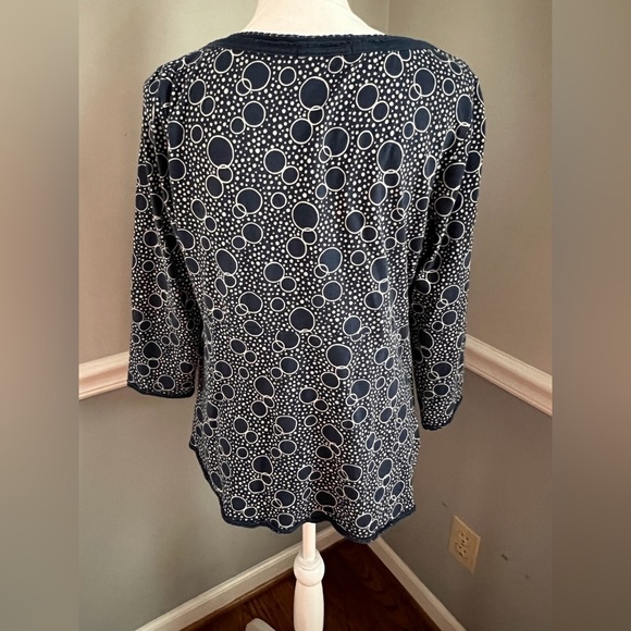 Boden Navy and White Popover Cotton Blouse
Size: 14 - Picture 4 of 6
